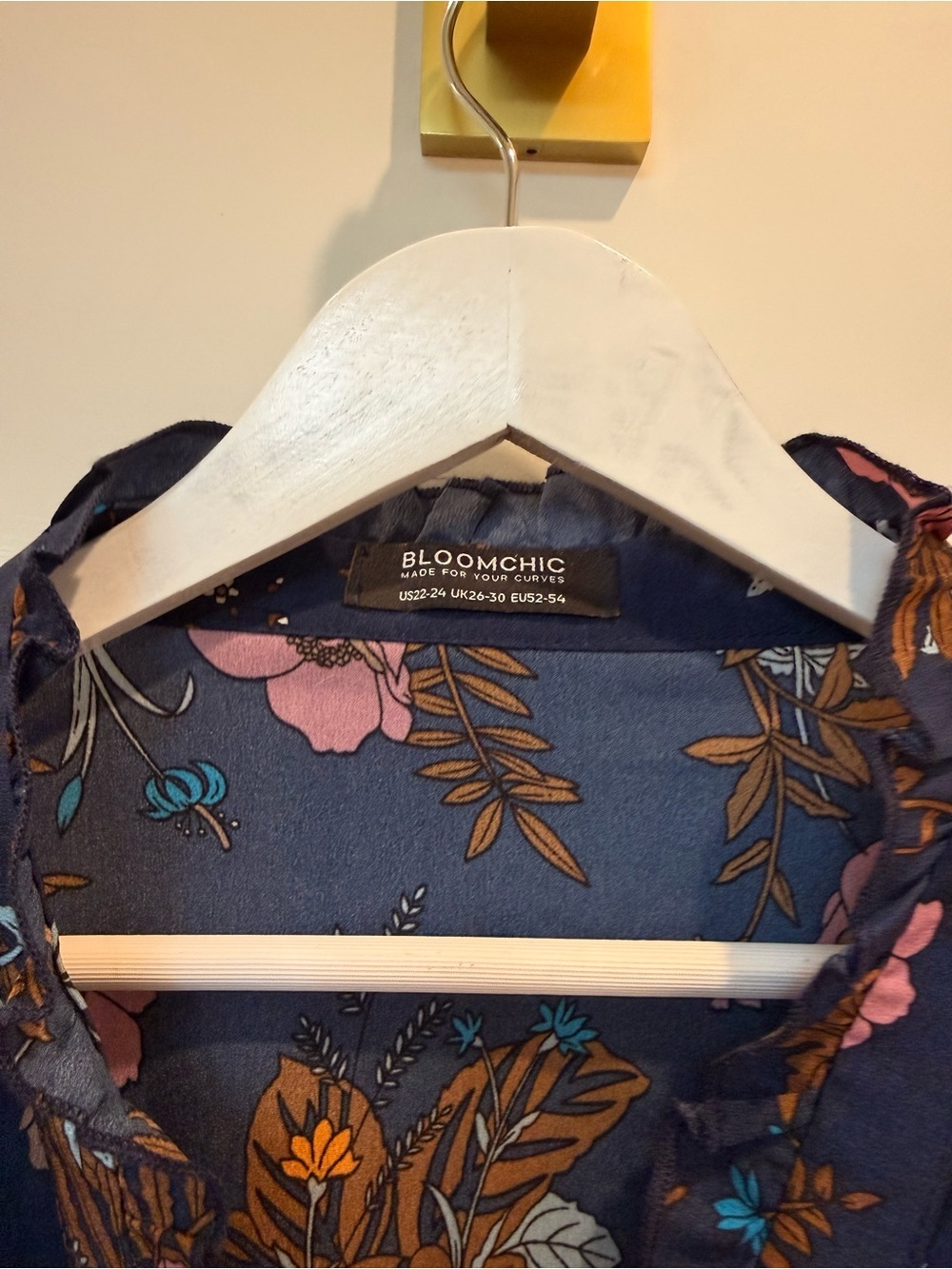 Bloomchic 22/24 Floral Navy Maxi Dress with Ruffle Trim - Picture 3 of 4